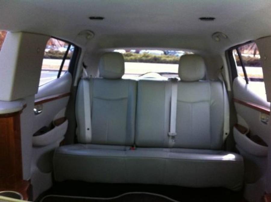  Nissan Leaf Stretch Limousine 2012 года  (фото 21 из 24)